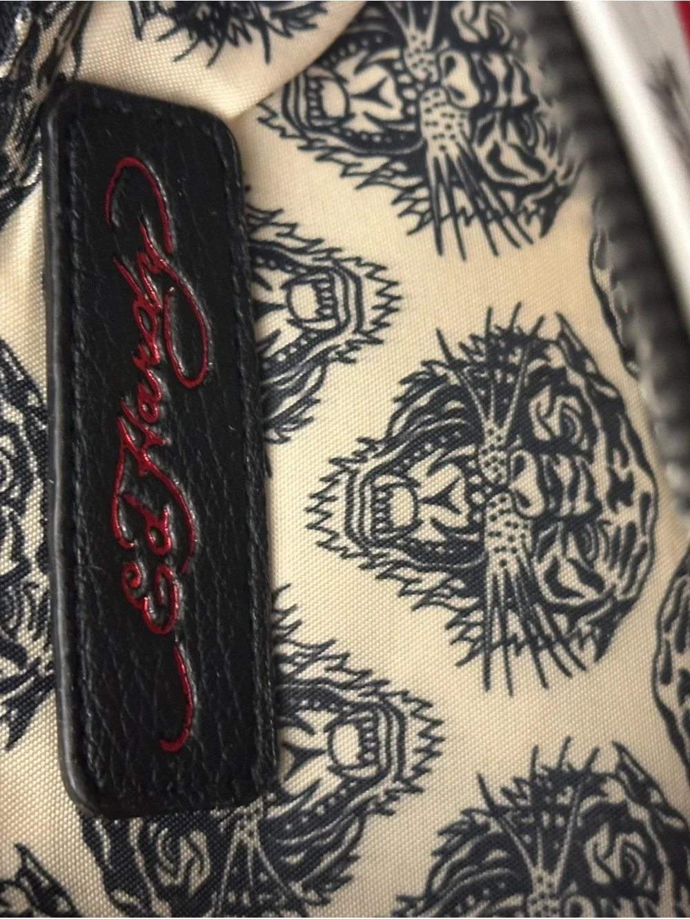 ❤️NEW🖤 Ed Hardy Love Kills Slowly White Shoulder Bag with Red Rose & Heart Motif